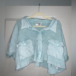 Oversized blue crop tee